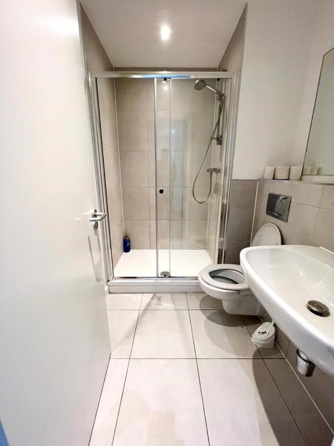 Immaculate Flat In West Croydon Apartment Екстериор снимка
